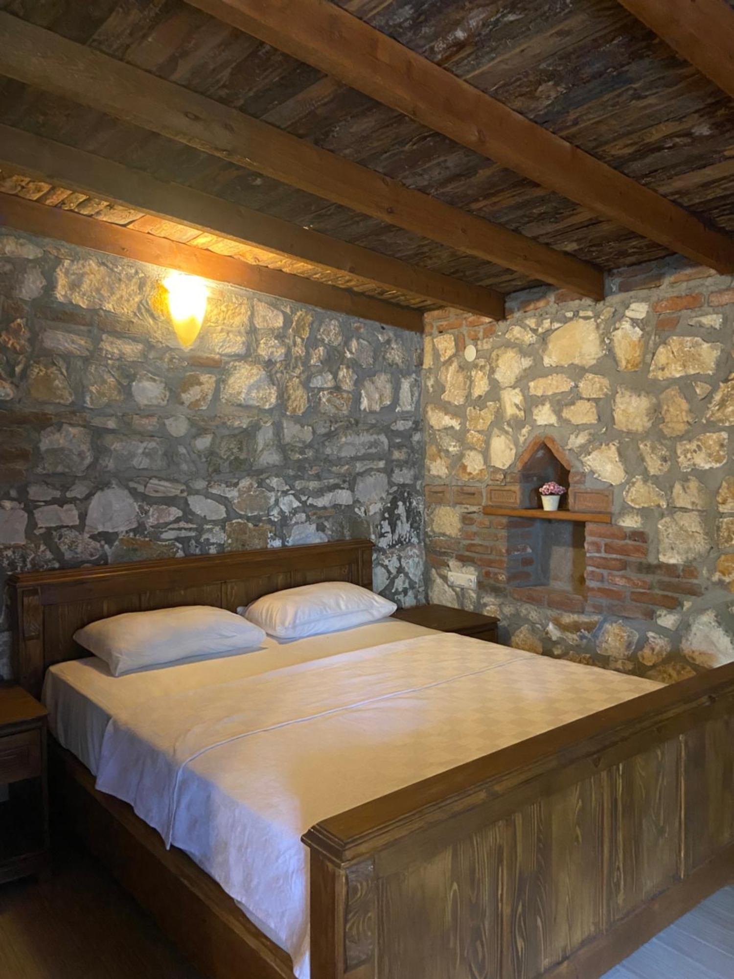 אדרמיט Pavelin Yeri Otel מראה חיצוני תמונה