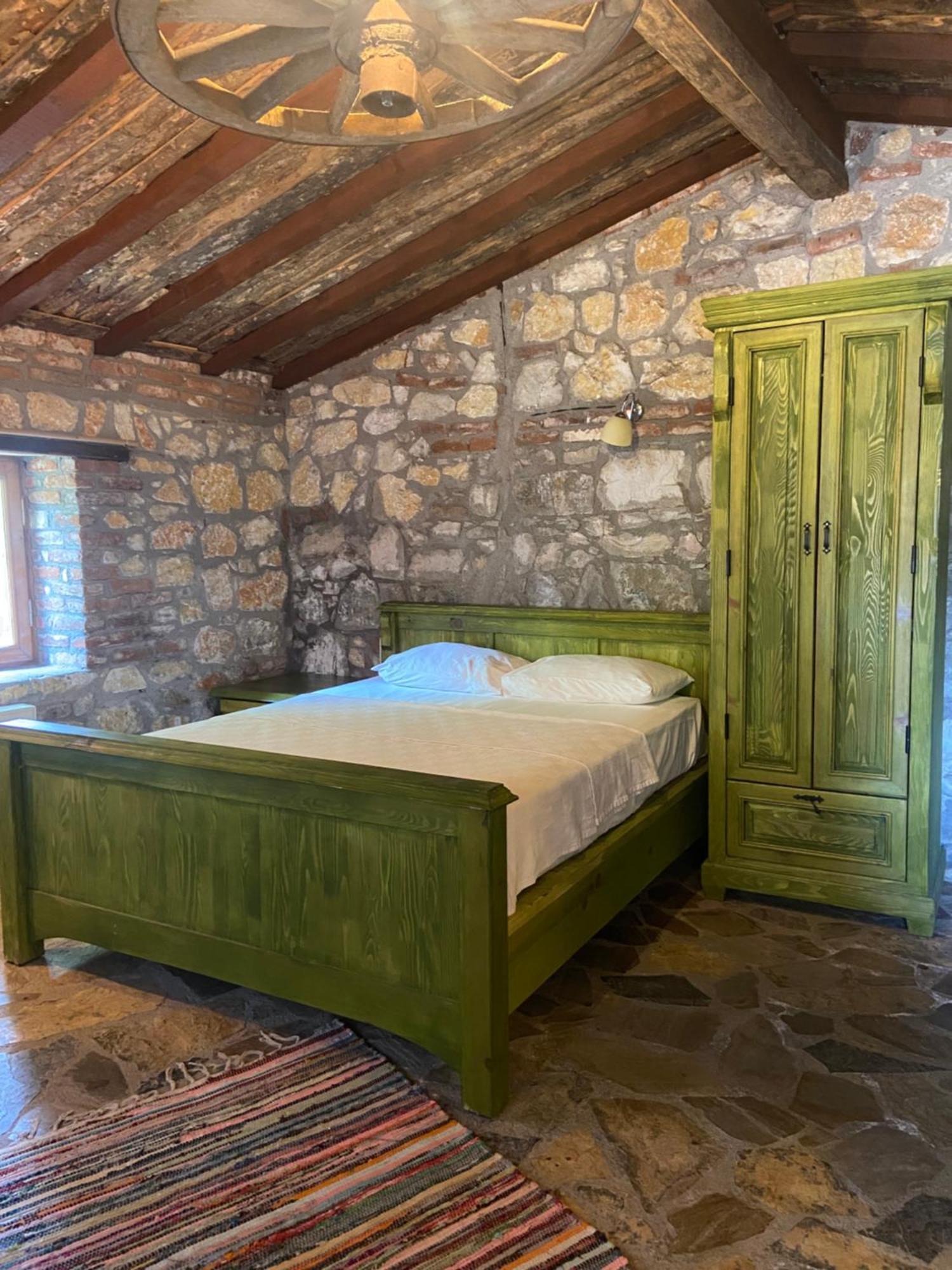 אדרמיט Pavelin Yeri Otel מראה חיצוני תמונה