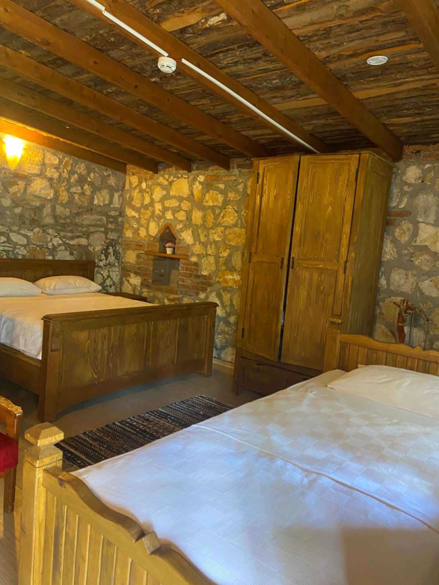 אדרמיט Pavelin Yeri Otel מראה חיצוני תמונה