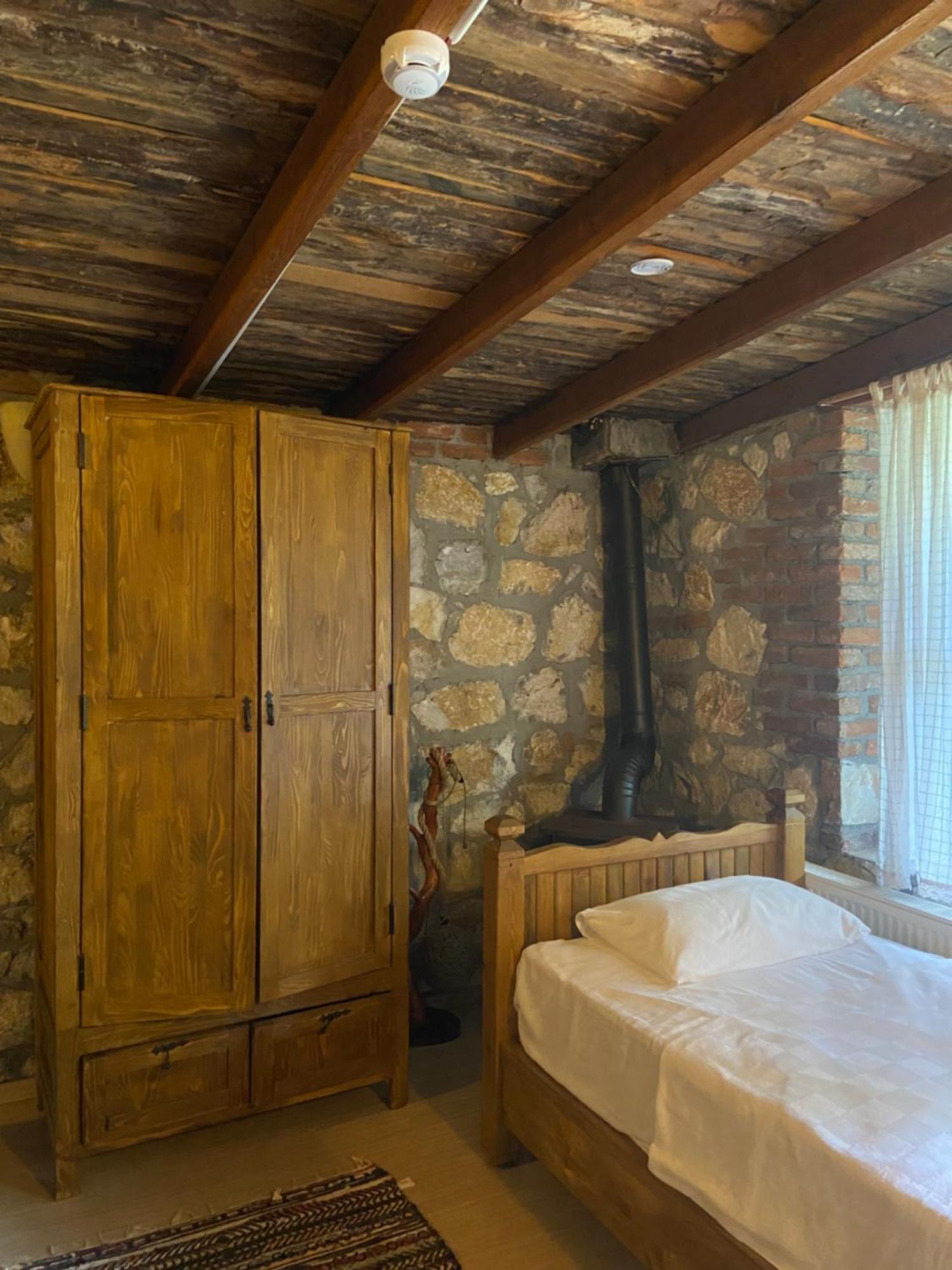 אדרמיט Pavelin Yeri Otel מראה חיצוני תמונה