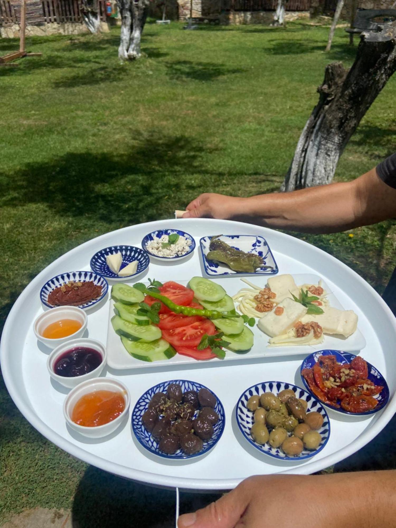 אדרמיט Pavelin Yeri Otel מראה חיצוני תמונה